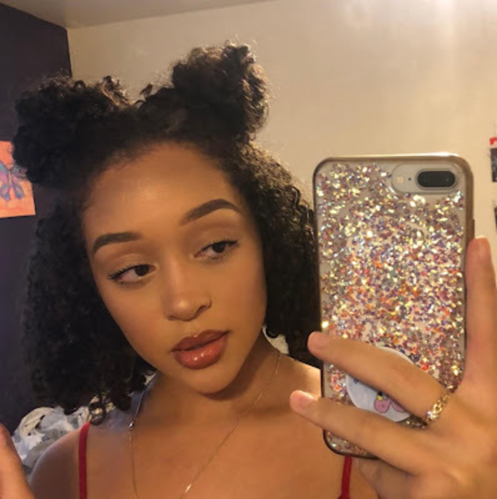 Meet your Posher, Samantha